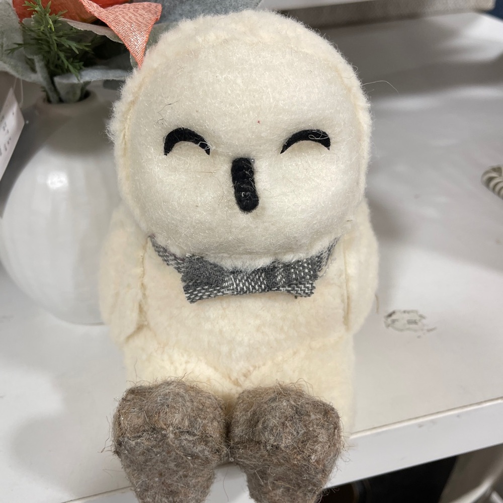 Winter Holiday White Snowy Owl Wool Felted Tabletop Decor NWT